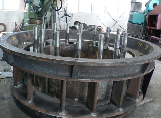 200kw縦の低い頭部のハイドロ タービン横のハイドロ タービン13m頭部