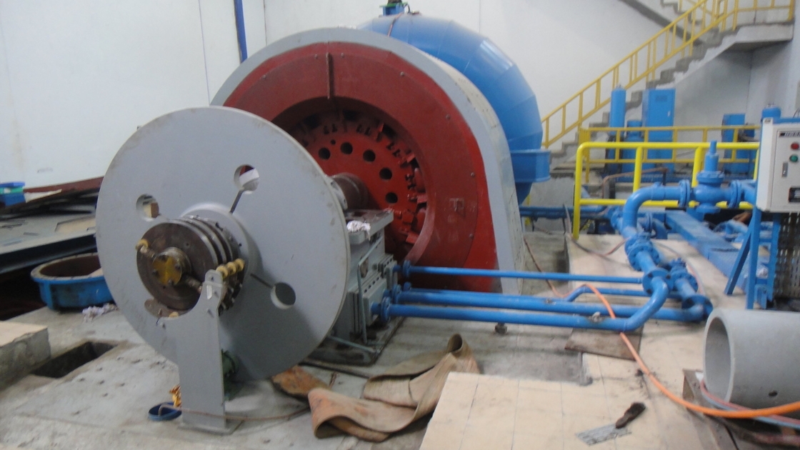 水冷却用水力タービン発電機 適用範囲頭20~200m,ロータ直径2.5M