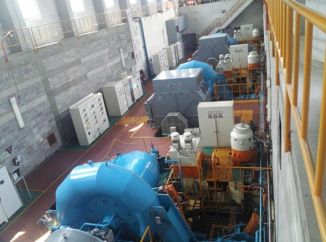 水平同期発電機出力容量 100KWから20MW 発電機興奮システム 3Mx3Mx2.5M