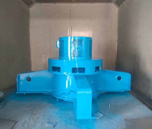 300KW 容量 オイル水冷却 6-20KV 水力タービン ステンレス鋼 / 鋳鉄ランナー