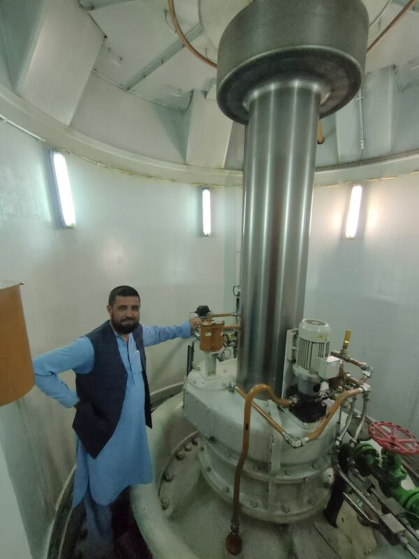 Stainless Steel 0Cr13Ni14Mo Blades Kaplan Hydro Turbine with Vertical Water Inlet and Water Cooled System