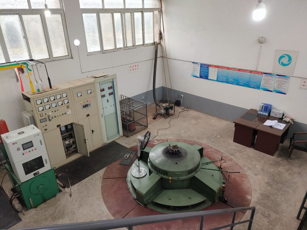 持続可能な水力発電用の2～50MW定格出力、水冷式炭素鋼ハブ材質カプラン水力タービン