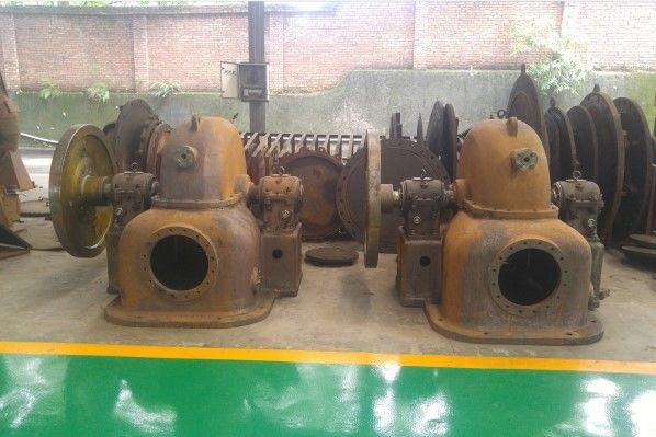 水面電動水輪発電機